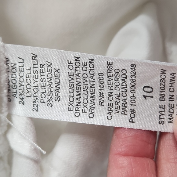 Democracy Ab Solution Bermuda Shorts - Picture 5 of 6